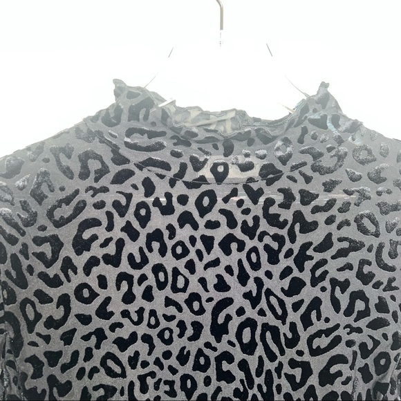 Long Sleeve Cheetah Printed Mesh long sleeve Top with Ruffle Sleeves - Picture 5 of 10